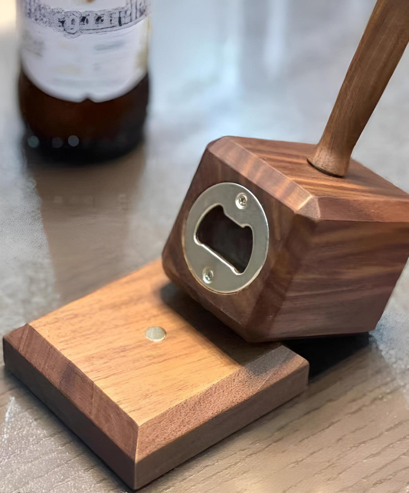 Wooden Magnetic Uncorking Tool - Artistic Design